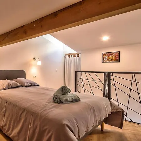 Duplex 6 Pers - Panoramic Sea View - Old - 2 Mn 아파트