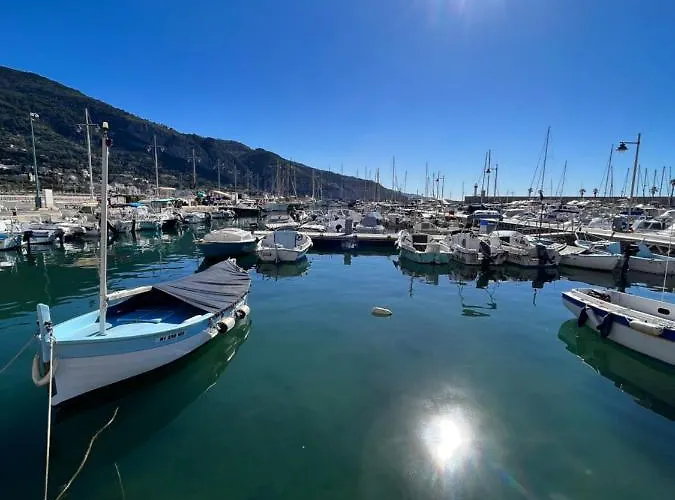 Duplex 6 Pers - Panoramic Sea View - Old - 2 Mn *