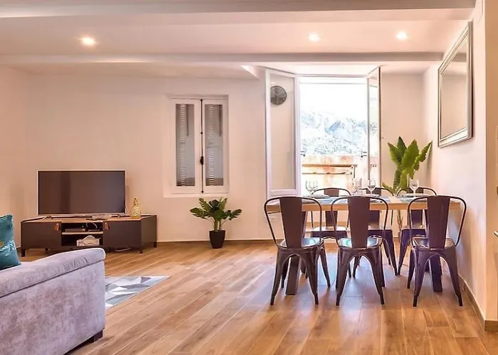 Апартаменти Duplex 6 Pers - Panoramic Sea View - Old - 2 Mn Мантон