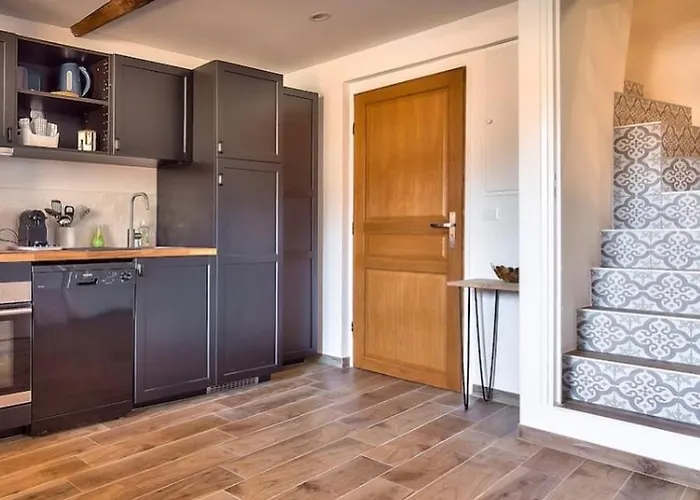 Duplex 6 Pers - Panoramic Sea View - Old - 2 Mn * مينتون