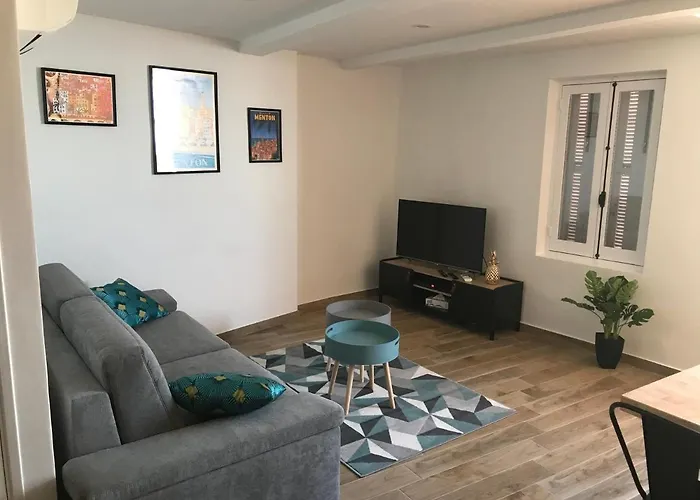 Duplex 6 Pers - Panoramic Sea View - Old - 2 Mn Апартаменти Мантон